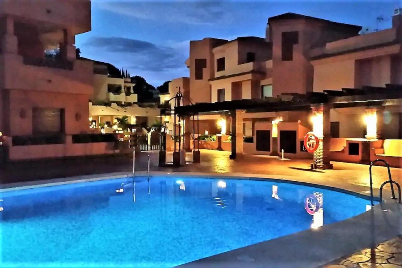 Elegant 2Br Apartment Puerto Banus Marbella Just 12 Minutes Away By G00Giemaps Estepona Exterior foto